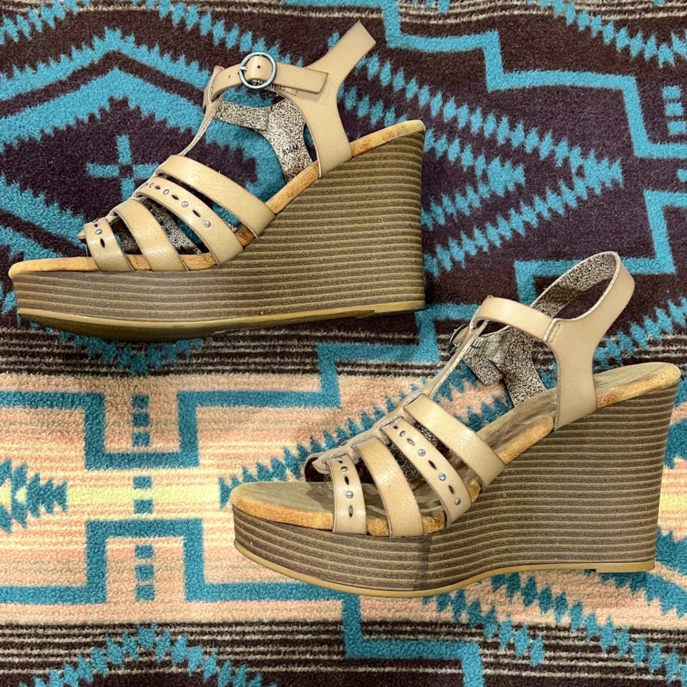 Tan wedges